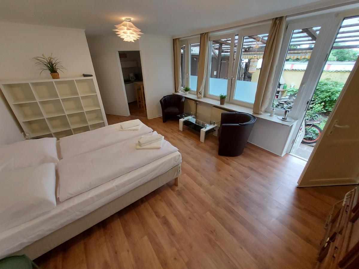 Garden Apartment Cologne Exterior photo